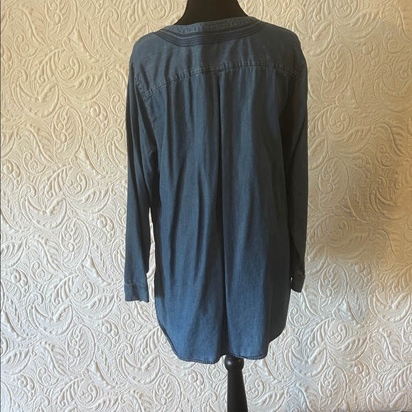 Eddie Bauer Blue Denim Shirt - Picture 3 of 3